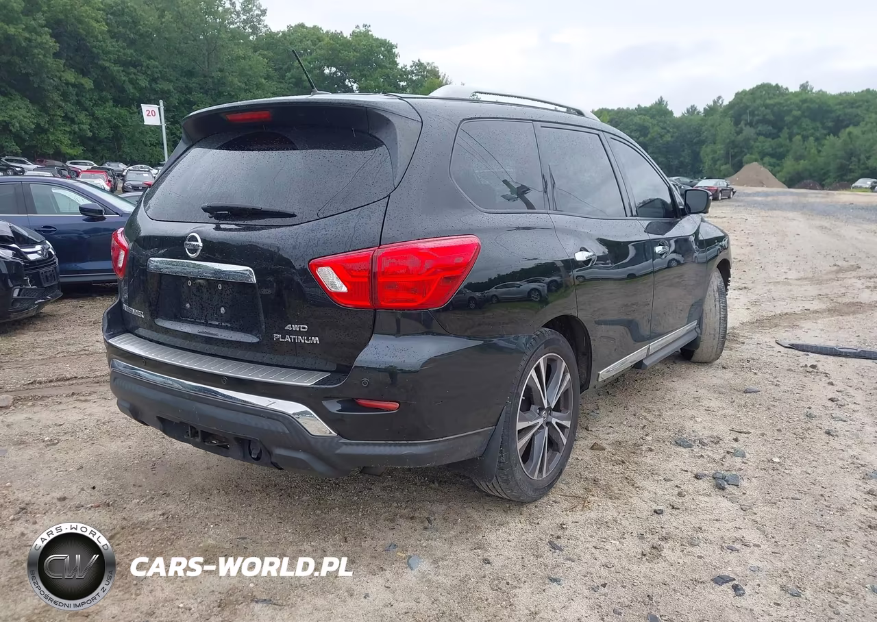 2018 Nissan Pathfinder Platinum VIN:5N1DR2MM1JC606628 - 4