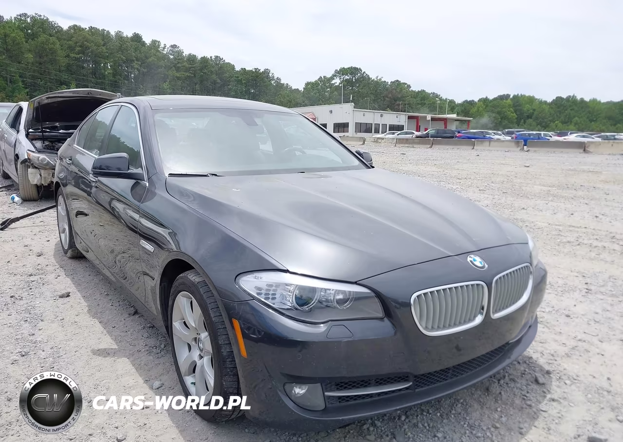 2013 BMW 550I xDrive – zdjęcie 1 z 16