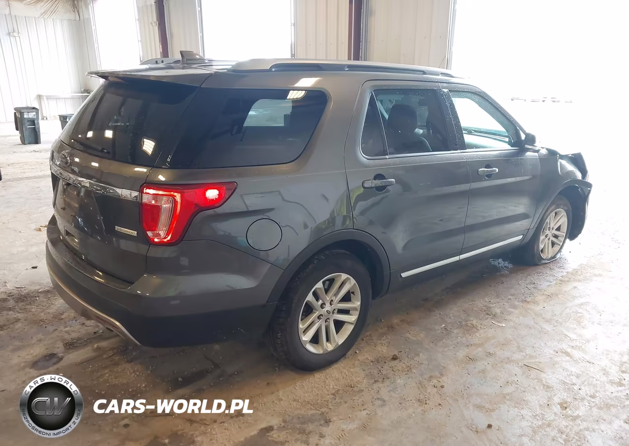 2017 Ford Explorer Xlt VIN:1FM5K7DH3HGB13786 - 4