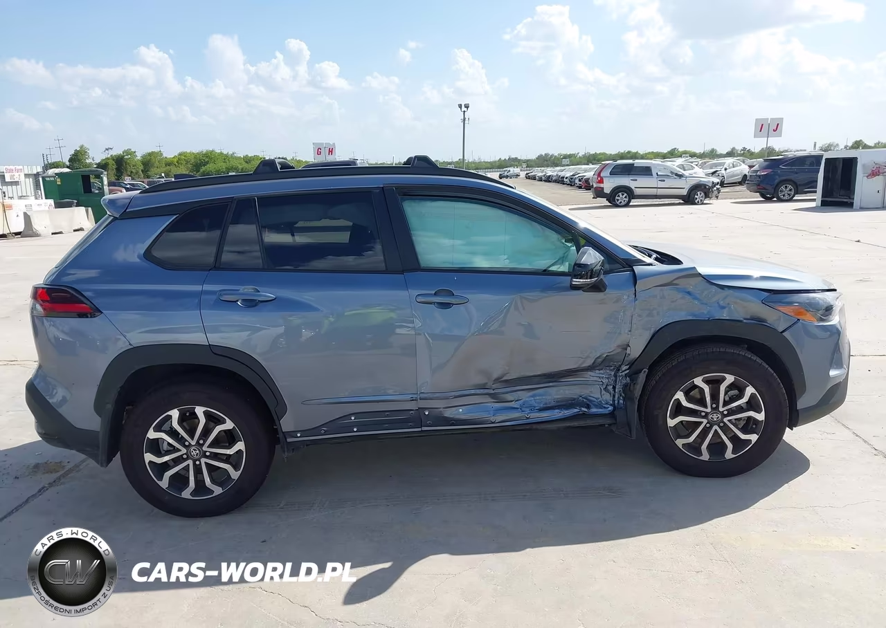 2026 Toyota Corolla Cross Hybrid Se VIN:7MUFBABG3TV104817 - 14