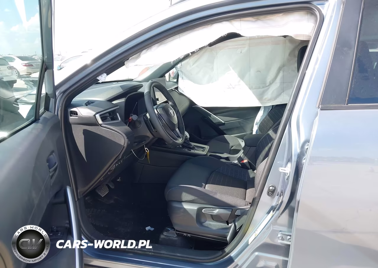 2026 Toyota Corolla Cross Hybrid Se VIN:7MUFBABG3TV104817 - 5