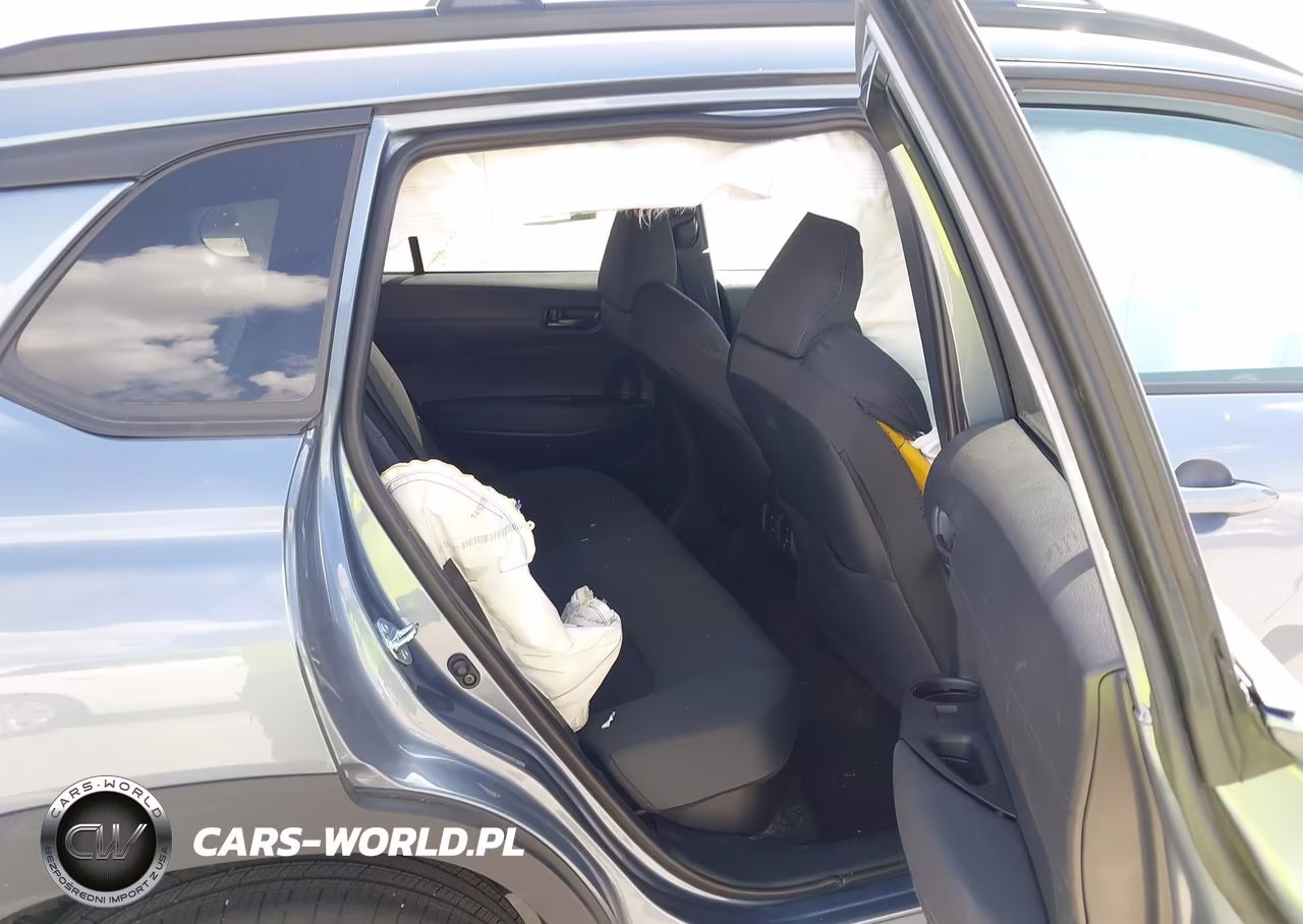 2026 Toyota Corolla Cross Hybrid Se VIN:7MUFBABG3TV104817 - 8