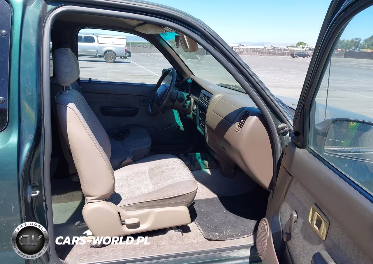 2000 Toyota Tacoma VIN:4TAVL52NXYZ625754 - 5