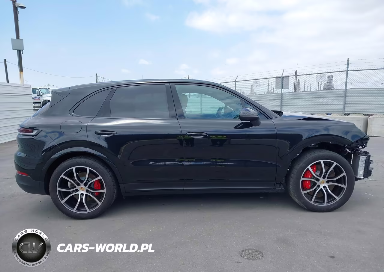 2024 Porsche Cayenne S VIN:WP1AL2AY9RDA35474 - 14