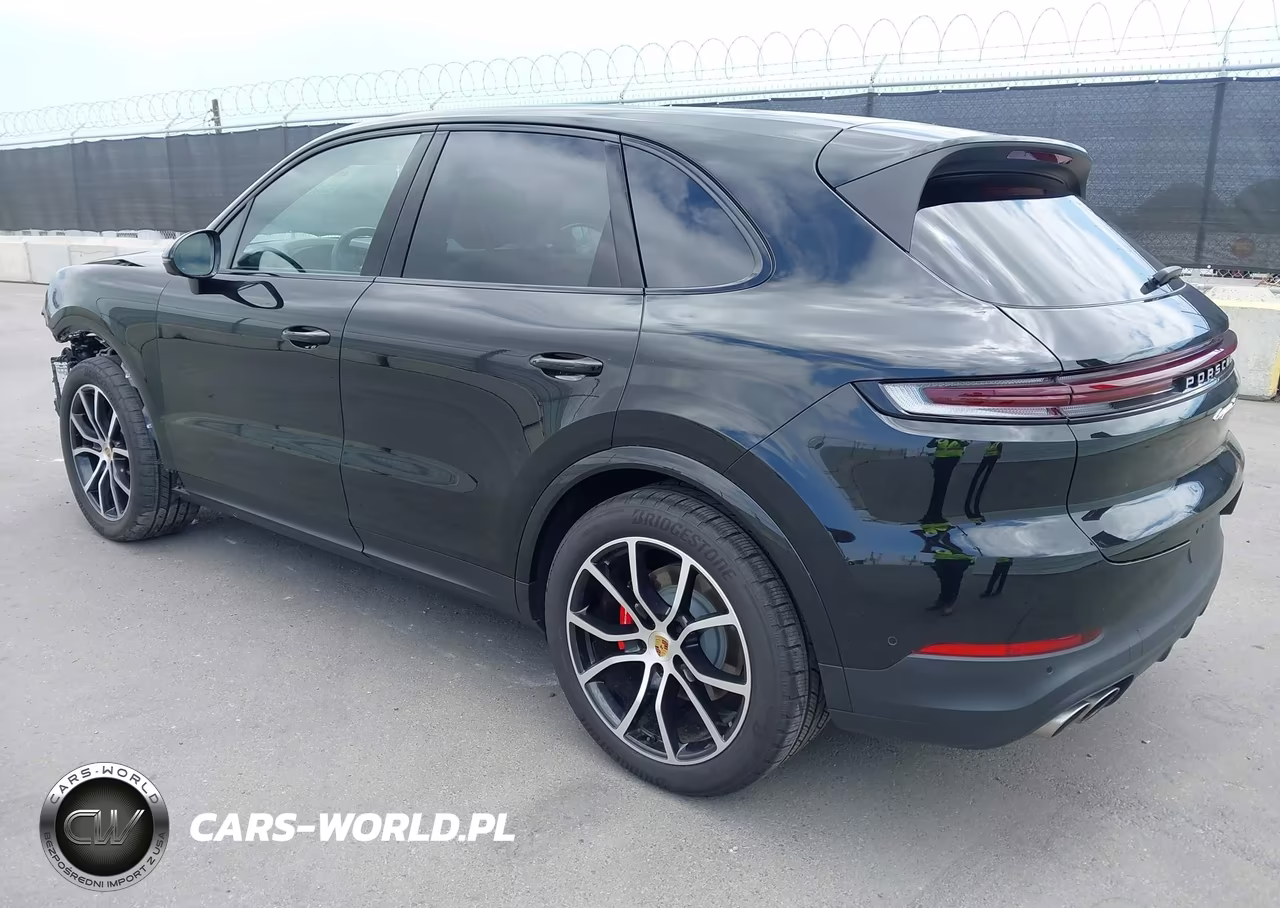 2024 Porsche Cayenne S VIN:WP1AL2AY9RDA35474 - 3