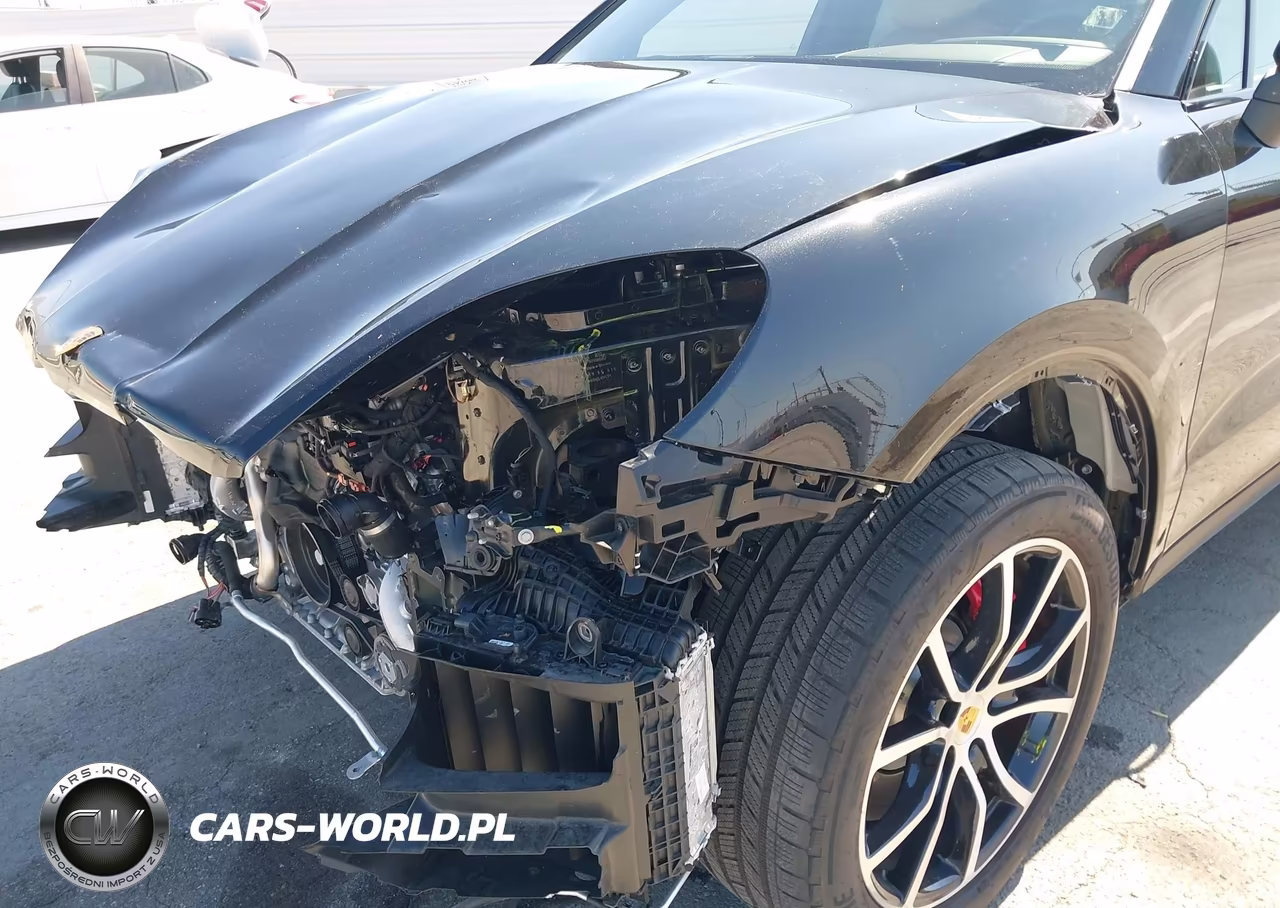 2024 Porsche Cayenne S VIN:WP1AL2AY9RDA35474 - 6