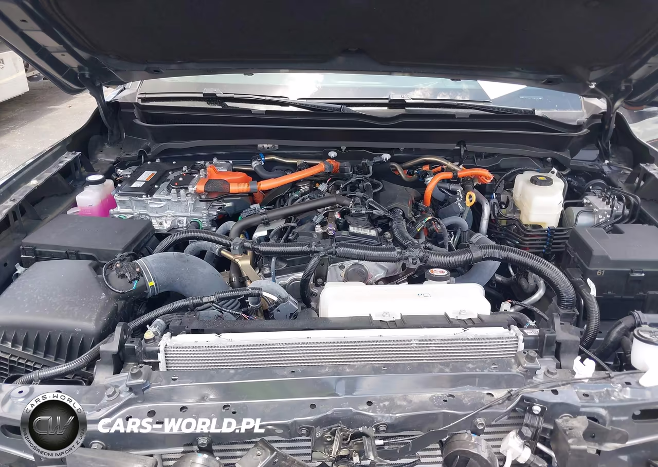 2025 Toyota Tacoma Hybrid Limited VIN:3TYLC5LN6ST035641 - 10
