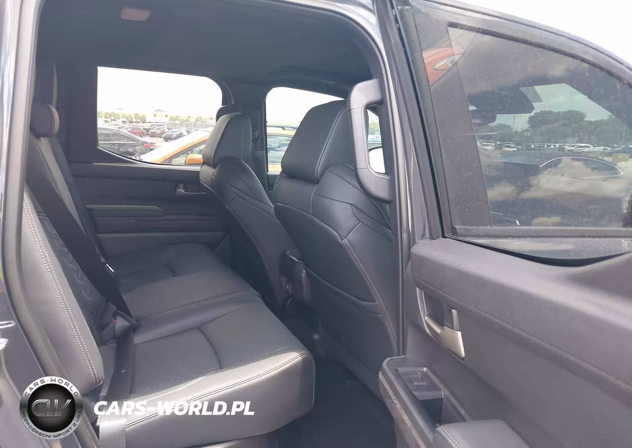 2025 Toyota Tacoma Hybrid Limited VIN:3TYLC5LN6ST035641 - 8