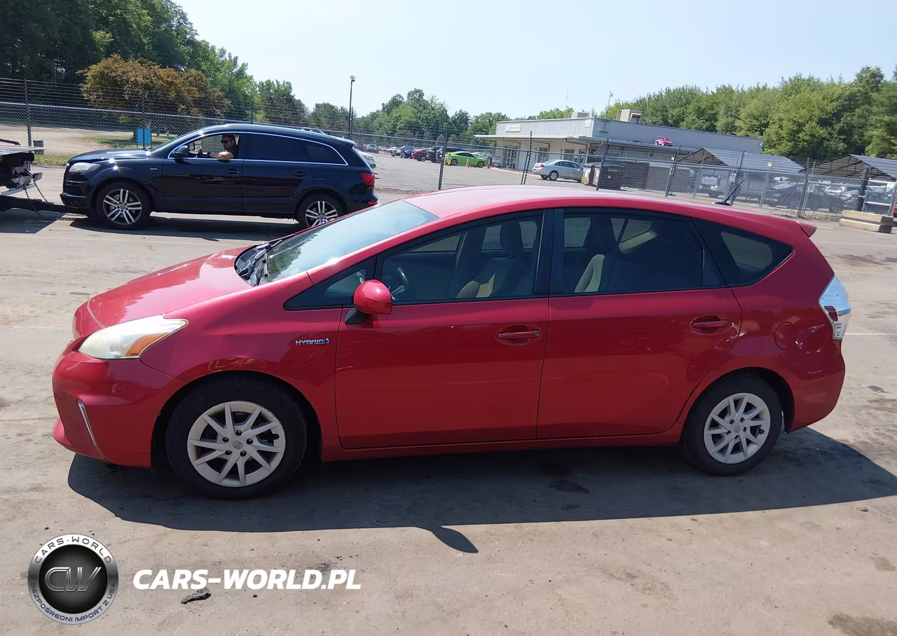 2012 Toyota Prius V Three VIN:JTDZN3EU0C3132717 - 14