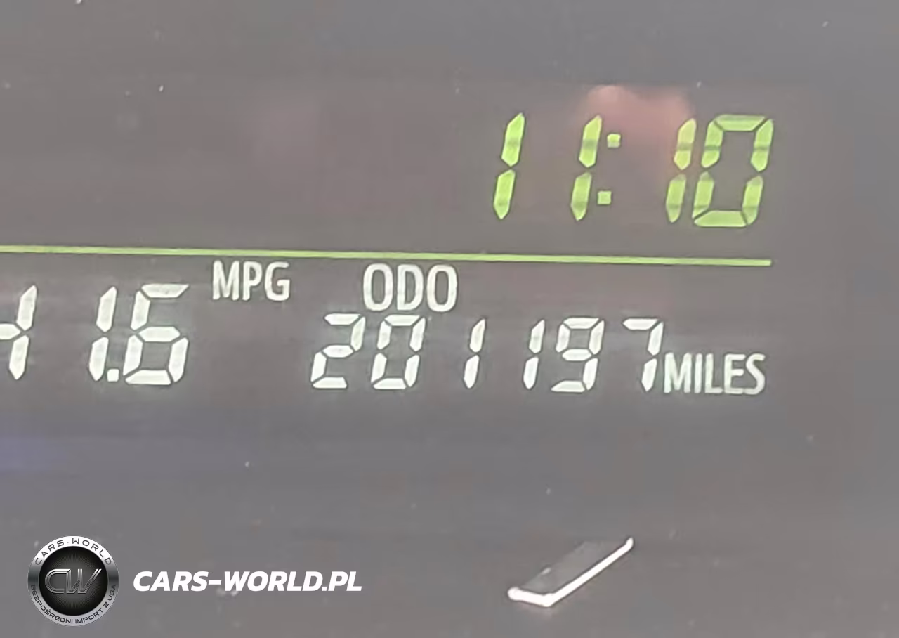 2012 Toyota Prius V Three VIN:JTDZN3EU0C3132717 - 15