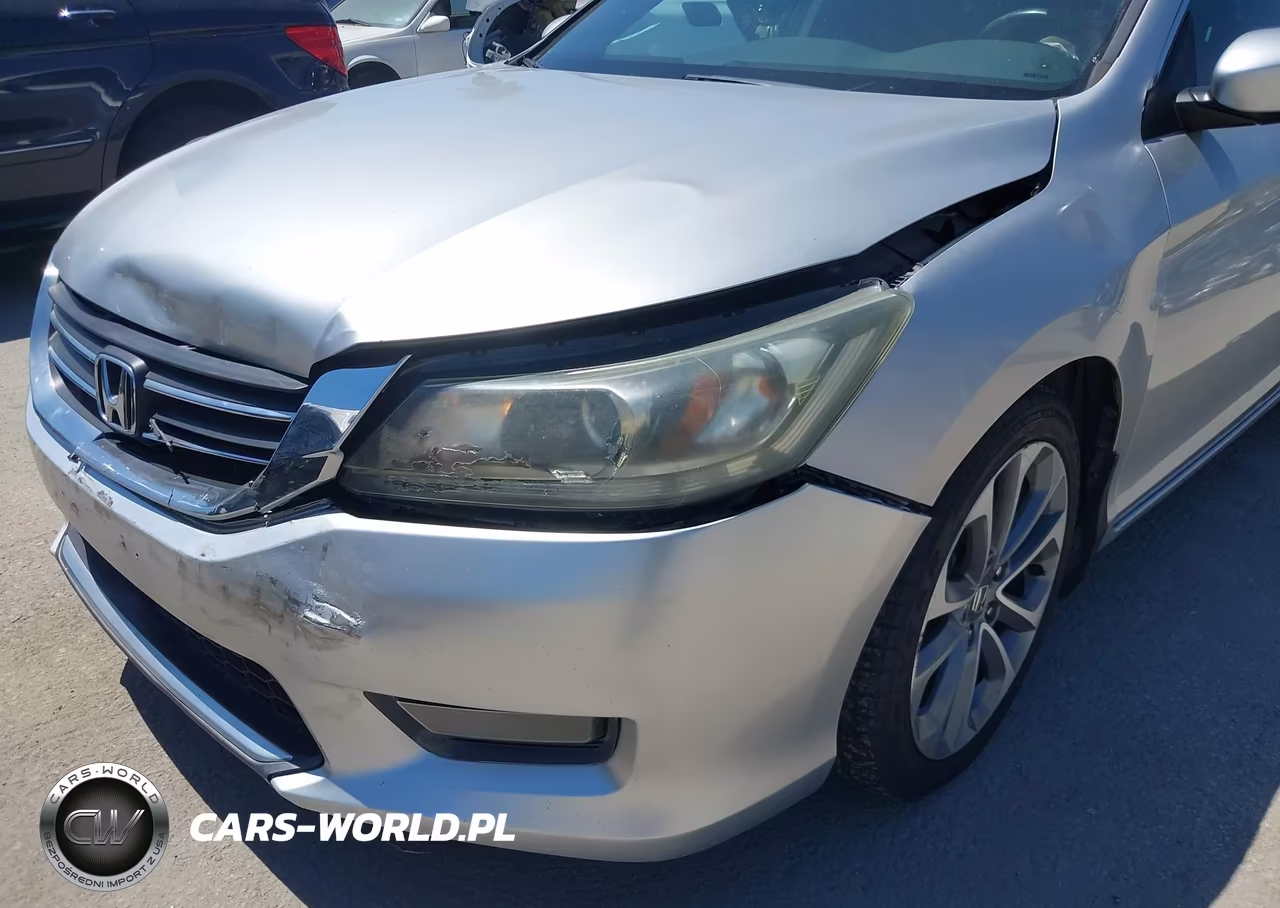 2014 Honda Accord Sport VIN:1HGCR2F55EA009121 - 18