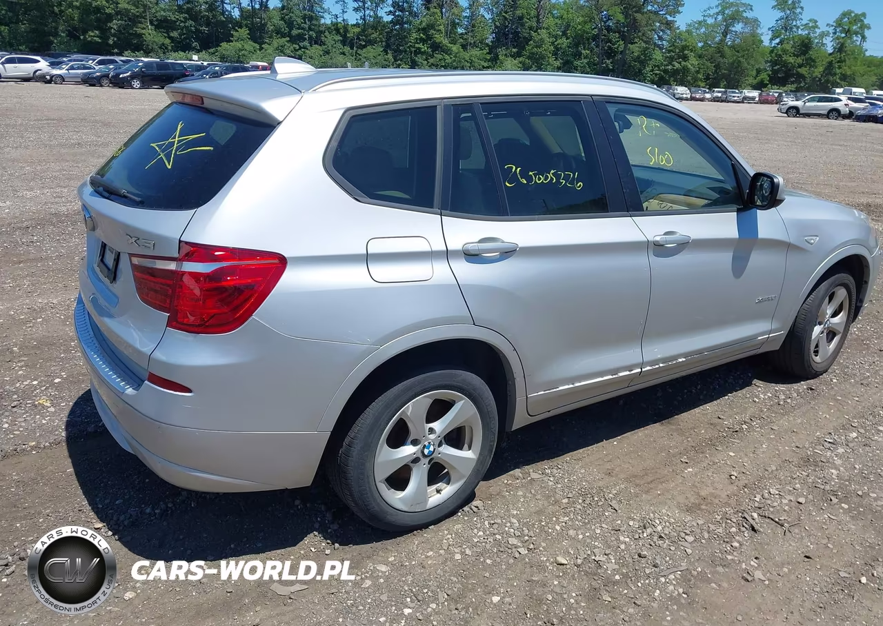 2011 BMW X3 xDrive28I VIN:5UXWX5C52BL700936 - 4