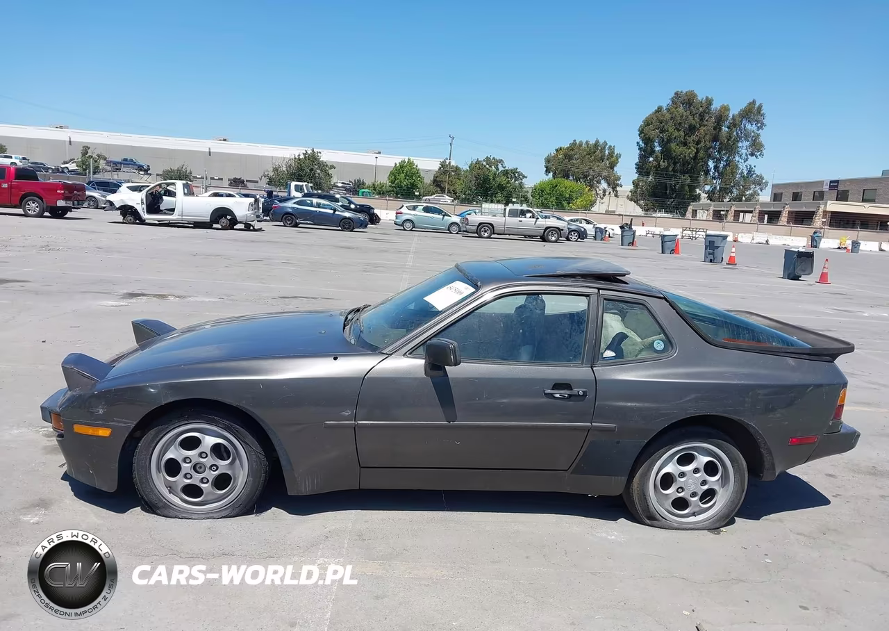 1985 Porsche 944 VIN:WP0AA0946FN472206 - 14