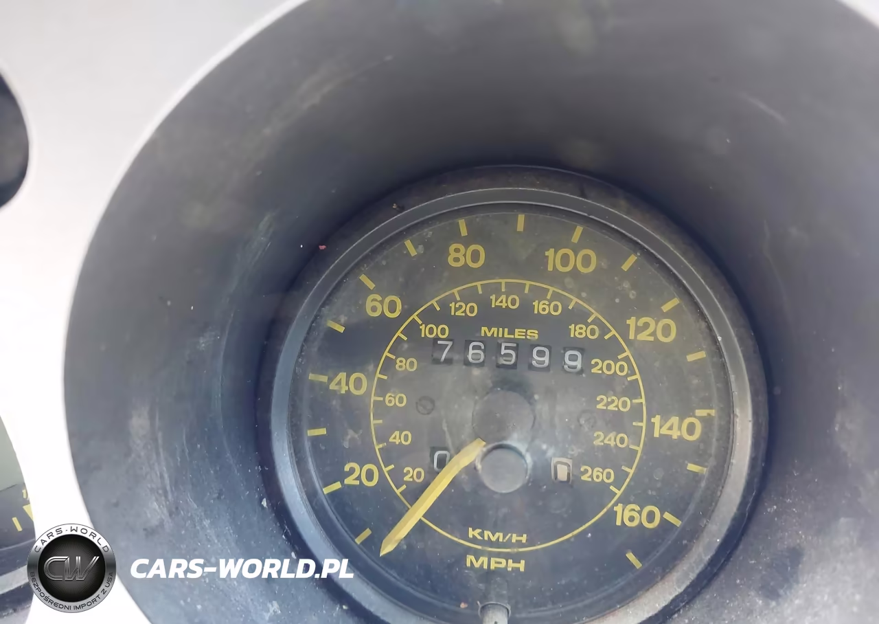 1985 Porsche 944 VIN:WP0AA0946FN472206 - 15