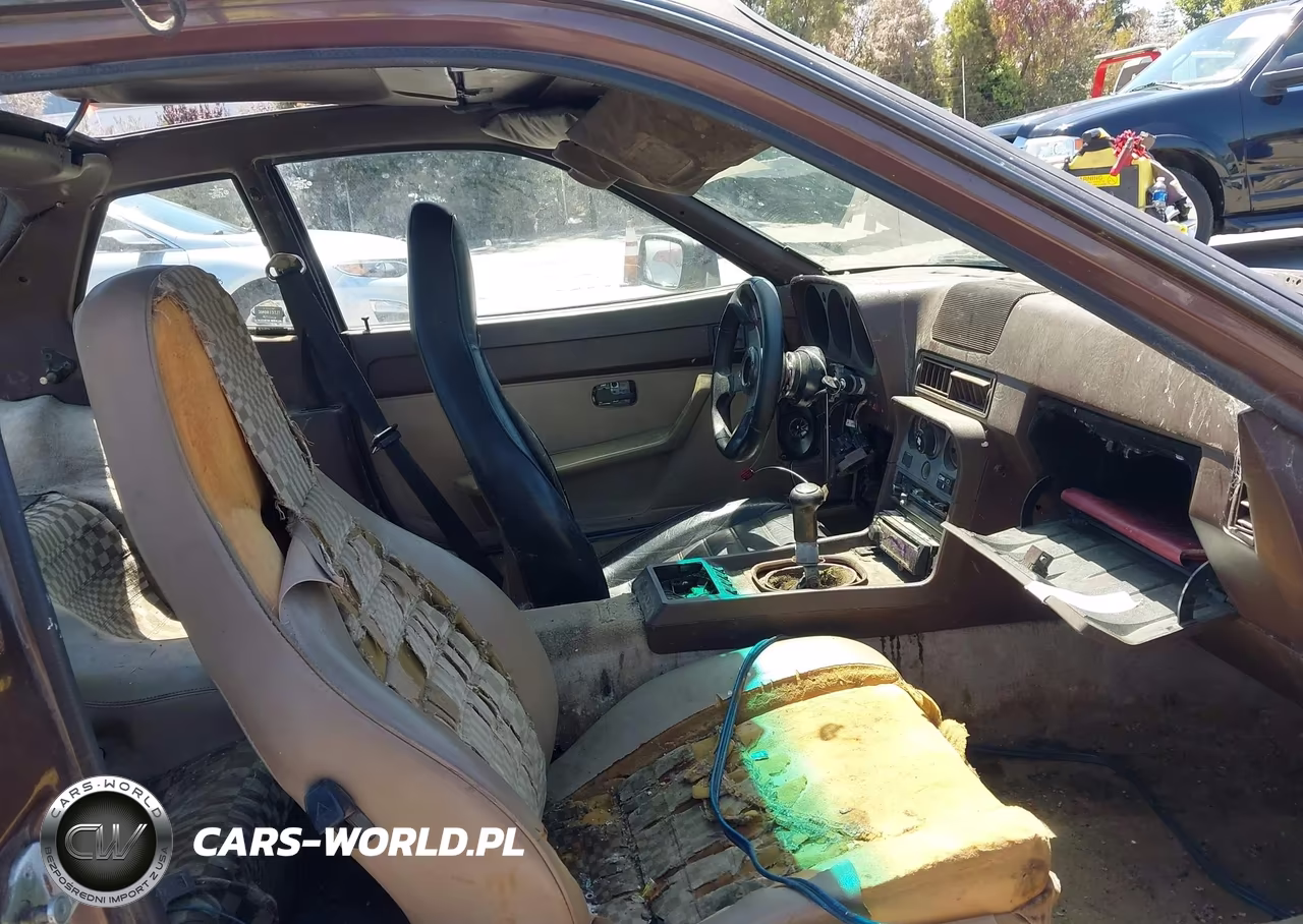 1985 Porsche 944 VIN:WP0AA0946FN472206 - 5