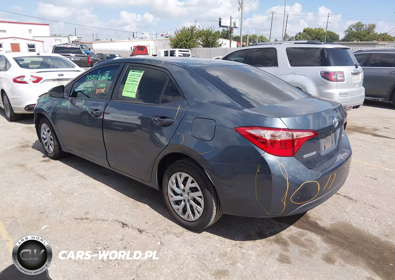 2019 Toyota Corolla Le VIN:2T1BURHE5KC203783 - 3