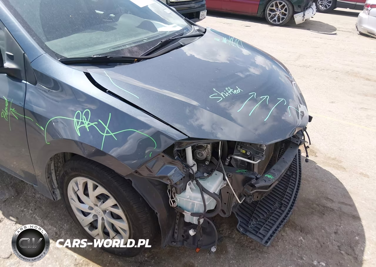 2019 Toyota Corolla Le VIN:2T1BURHE5KC203783 - 6