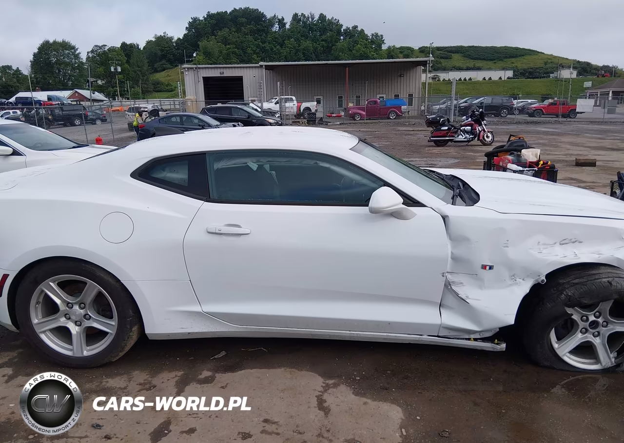 2017 Chevrolet Camaro 1Ls VIN:1G1FA1RX7H0175704 - 13