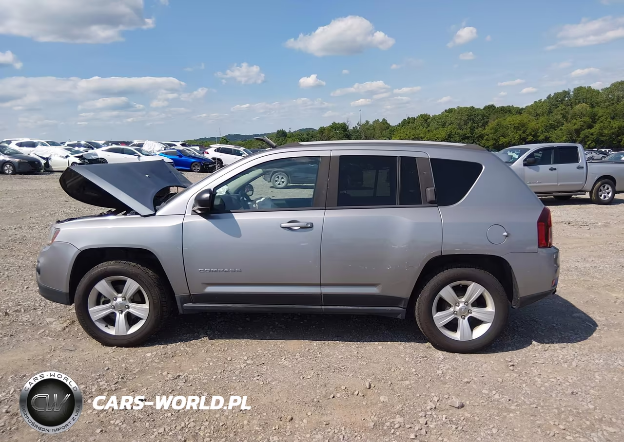 2016 Jeep Compass Sport VIN:1C4NJCBAXGD742712 - 14