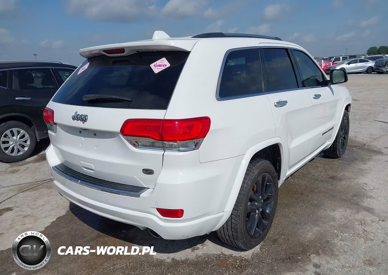 2017 Jeep Grand Cherokee Overland VIN:1C4RJECG9HC804740 - 4