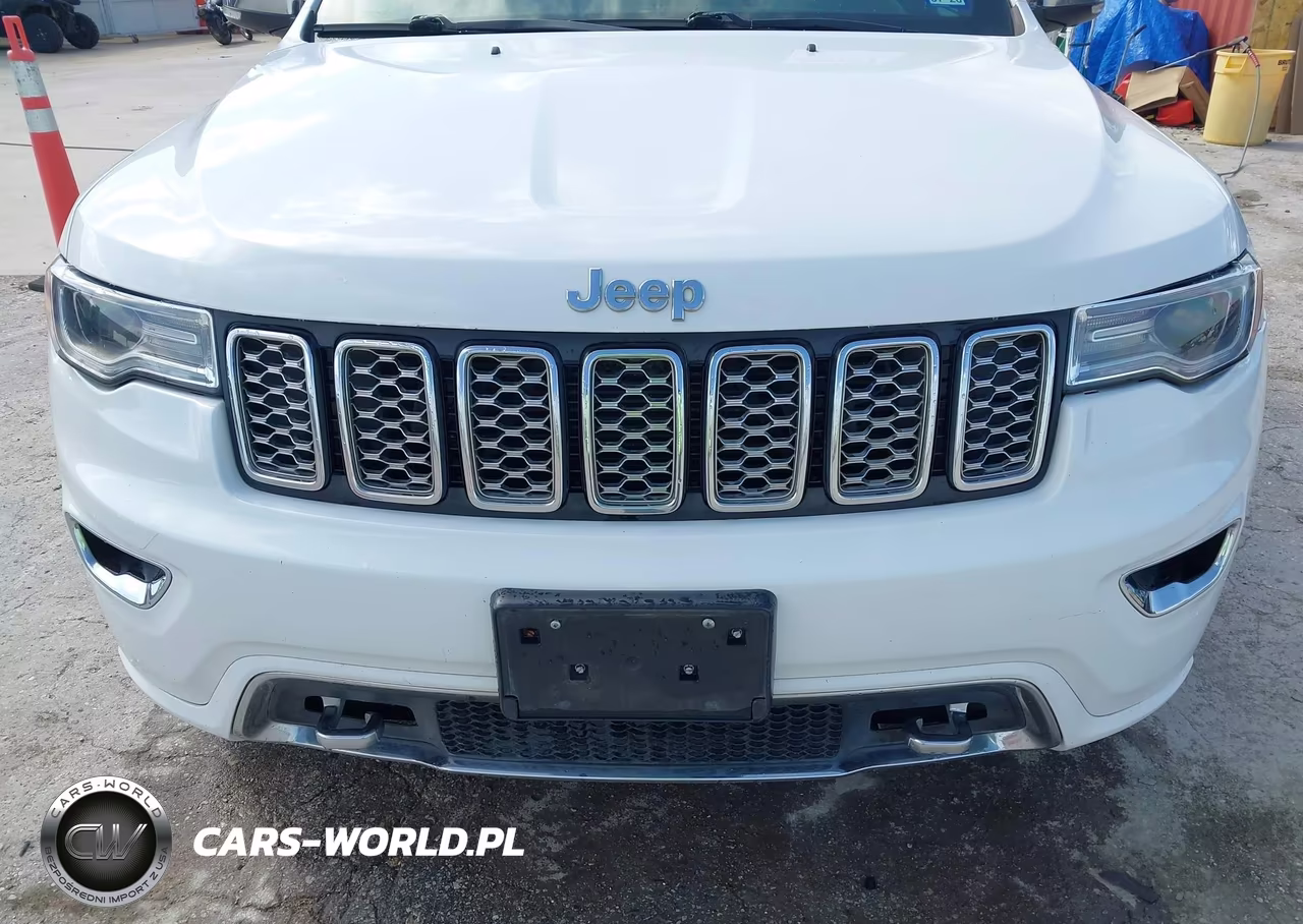 2017 Jeep Grand Cherokee Overland VIN:1C4RJECG9HC804740 - 6