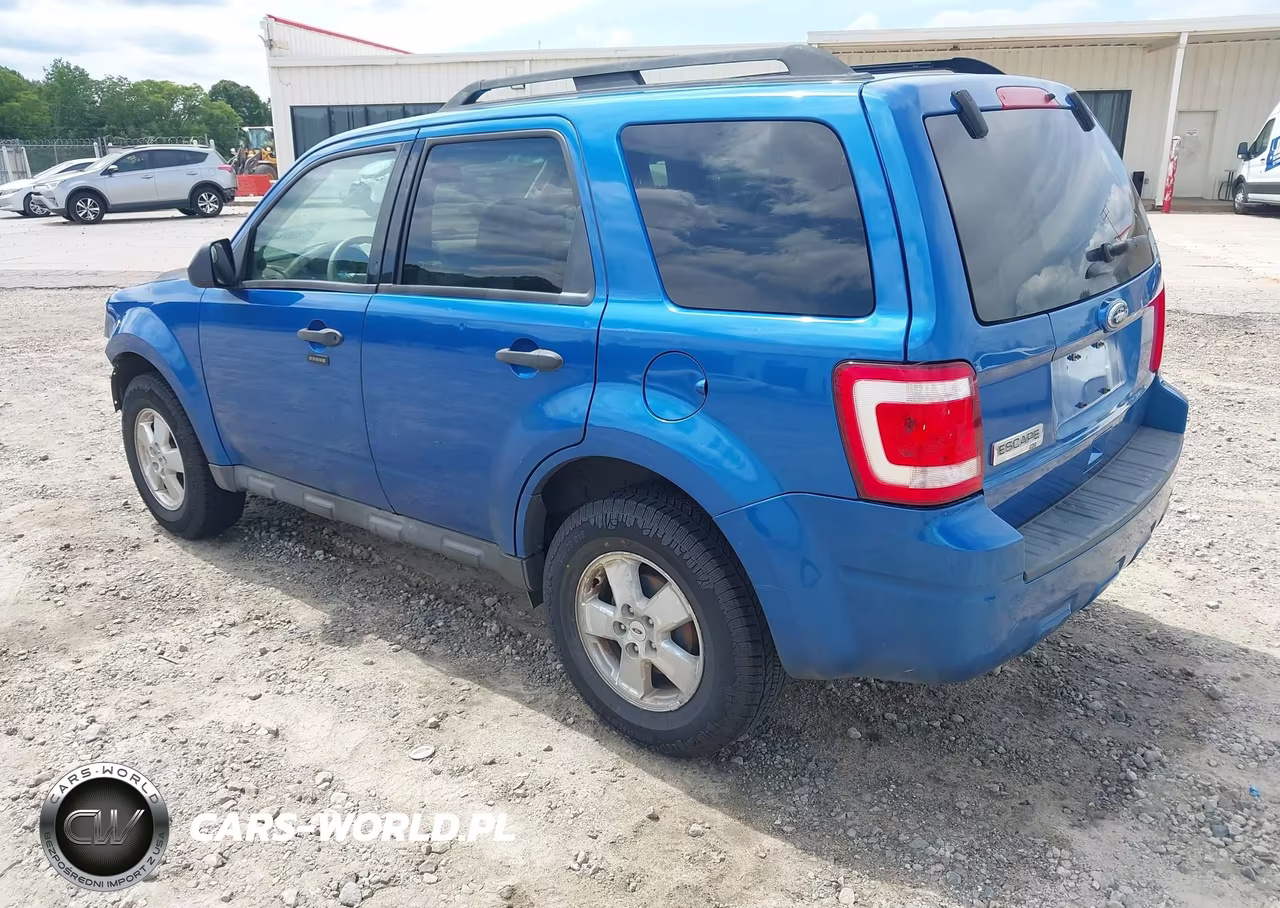 2011 Ford Escape Xlt VIN:1FMCU0D75BKC51169 - 3