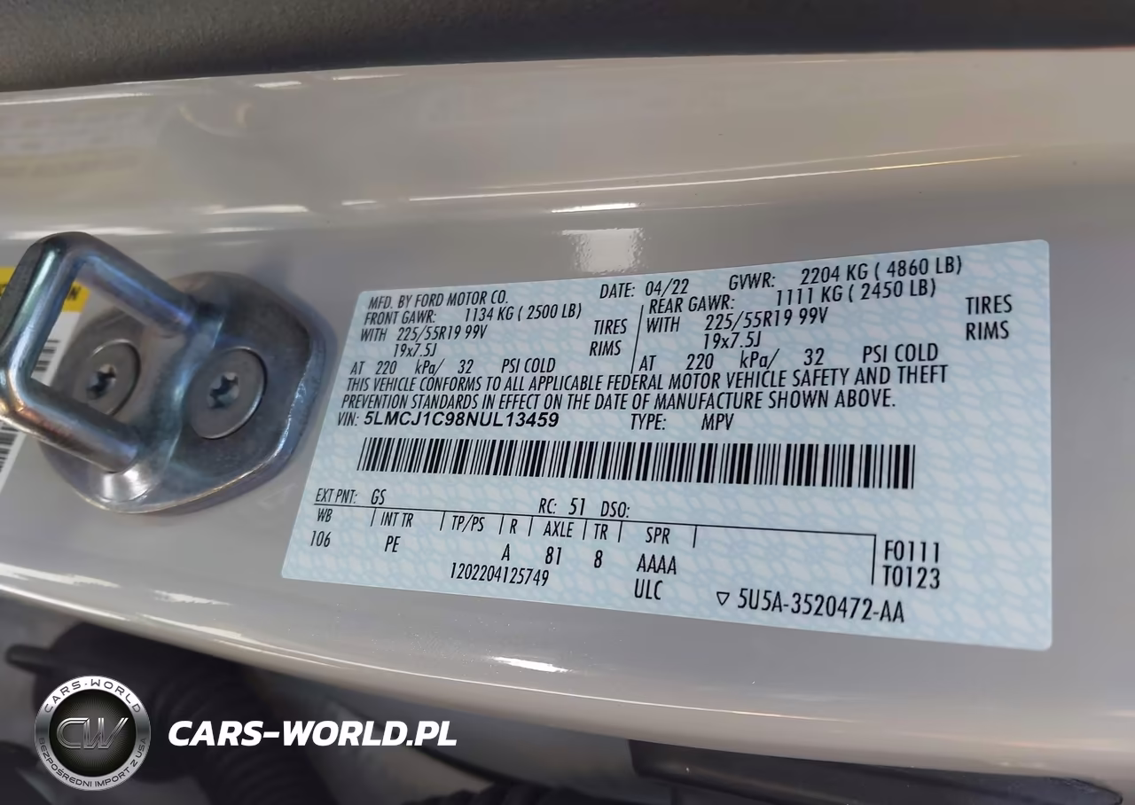 2022 Lincoln Corsair Standard VIN:5LMCJ1C98NUL13459 - 9