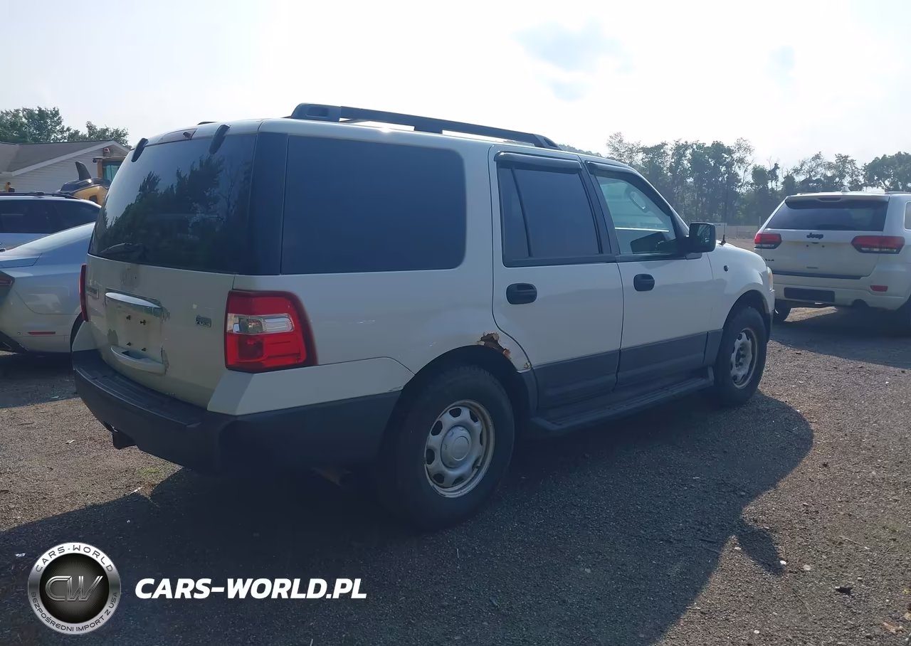 2011 Ford Expedition Xl VIN:1FMJU1G58BEF13756 - 4