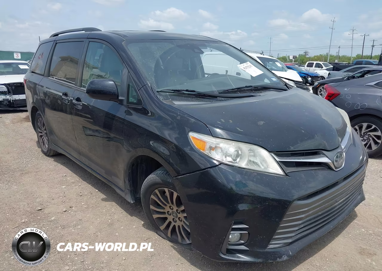 2019 Toyota Sienna Xle 8 Passenger