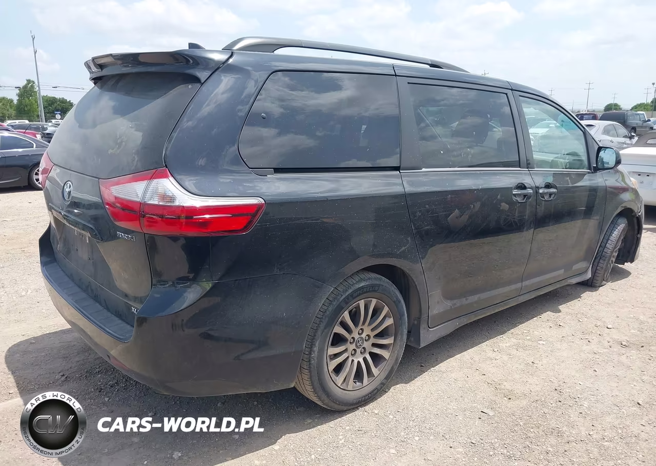 2019 Toyota Sienna Xle 8 Passenger VIN:5TDYZ3DCXKS989486 - 4