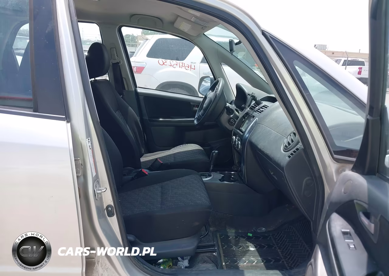 2008 Suzuki Sx4 Convenience-Touring VIN:JS2YB417X85103267 - 5