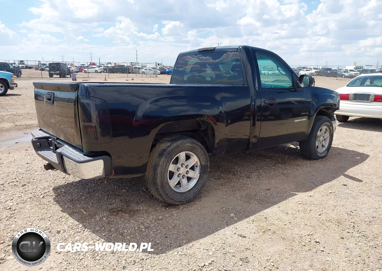 2008 GMC Sierra 1500 Work Truck VIN:1GTEC14X18Z263311 - 4