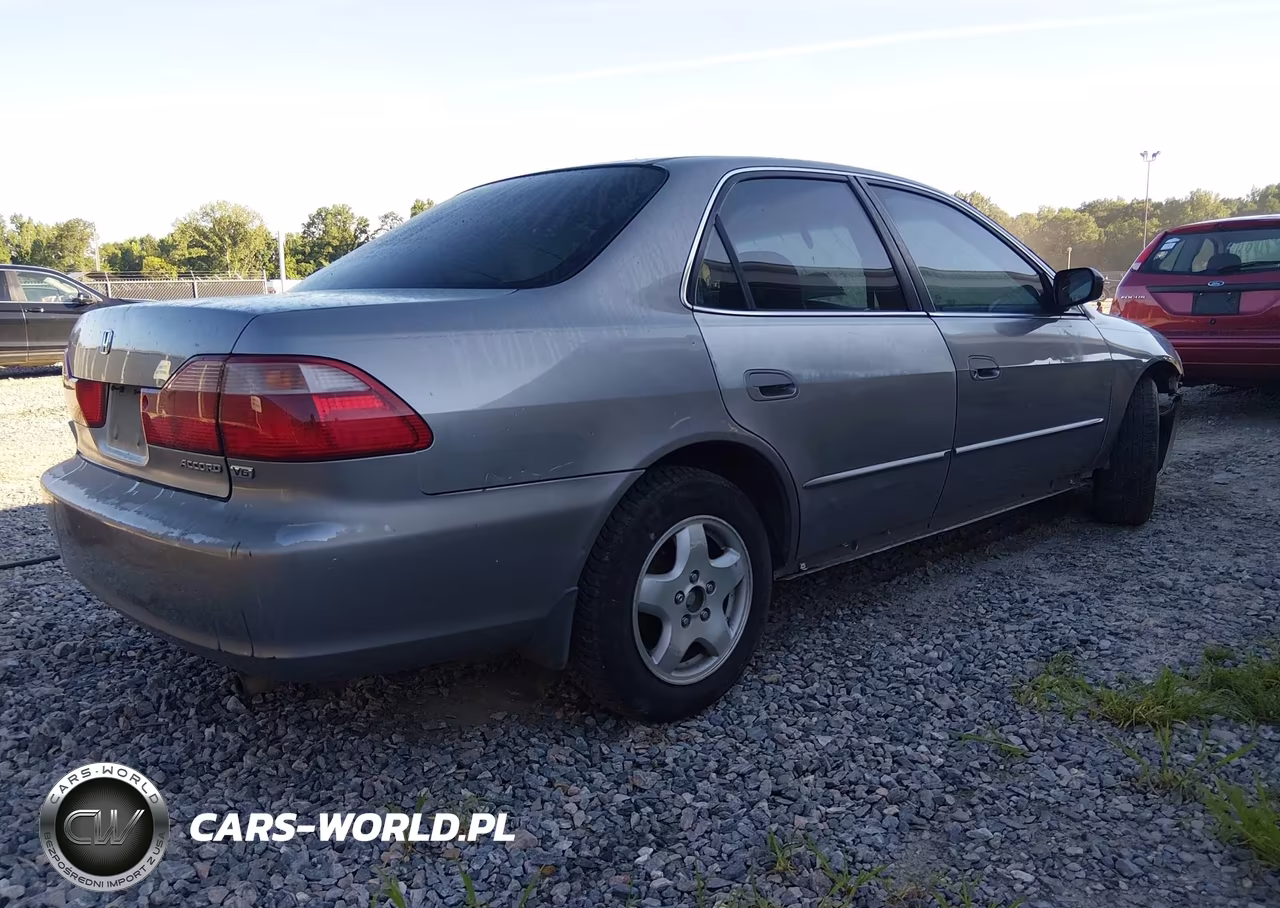 2000 Honda Accord 3.0 Ex VIN:1HGCG1652YA060211 - 4