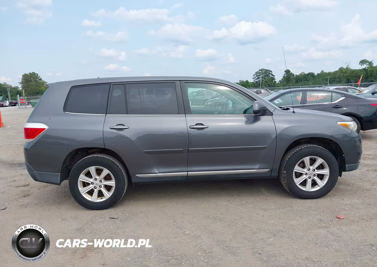 2011 Toyota Highlander VIN:5TDZA3EH6BS012903 - 13