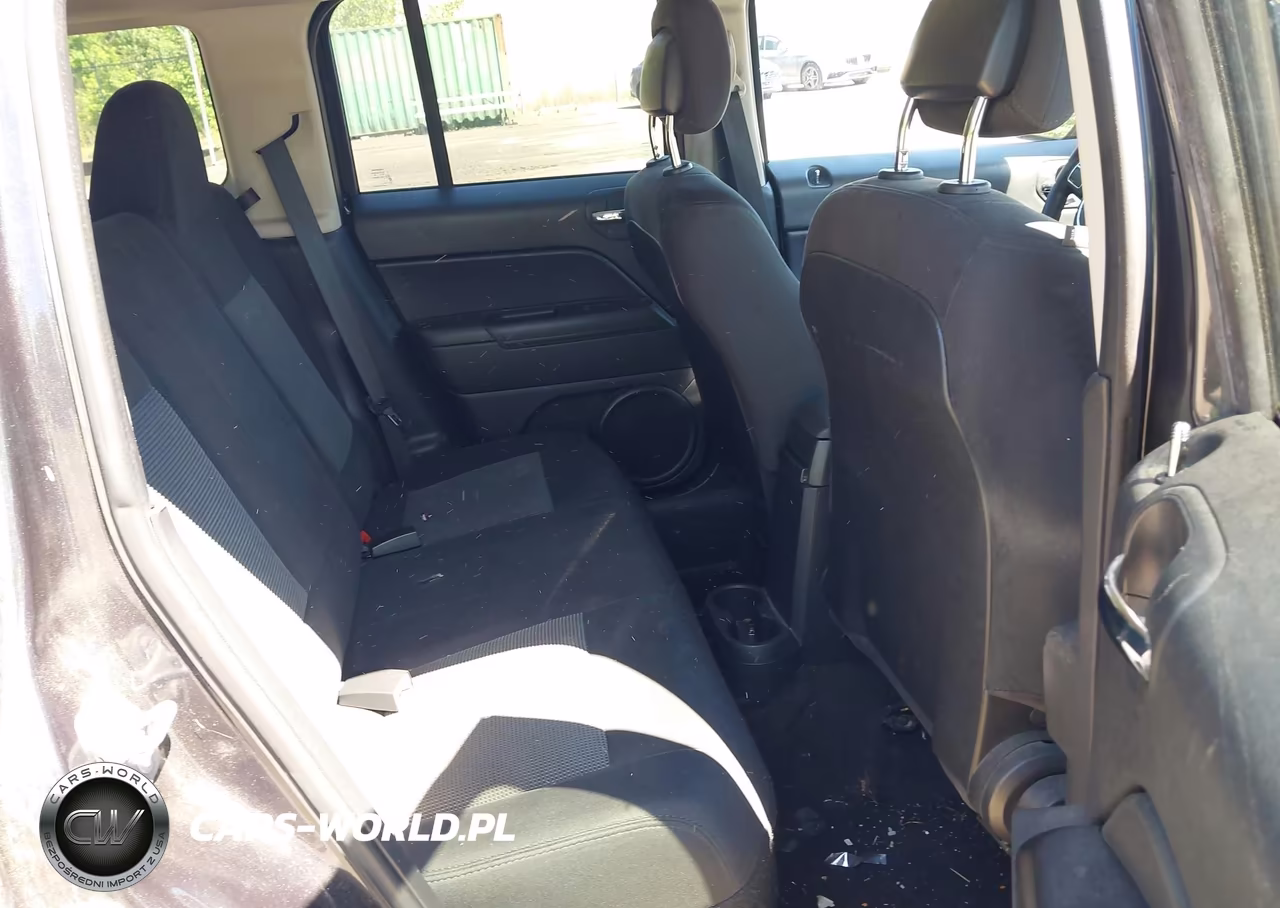 2015 Jeep Patriot Altitude Edition VIN:1C4NJPBA6FD329143 - 8