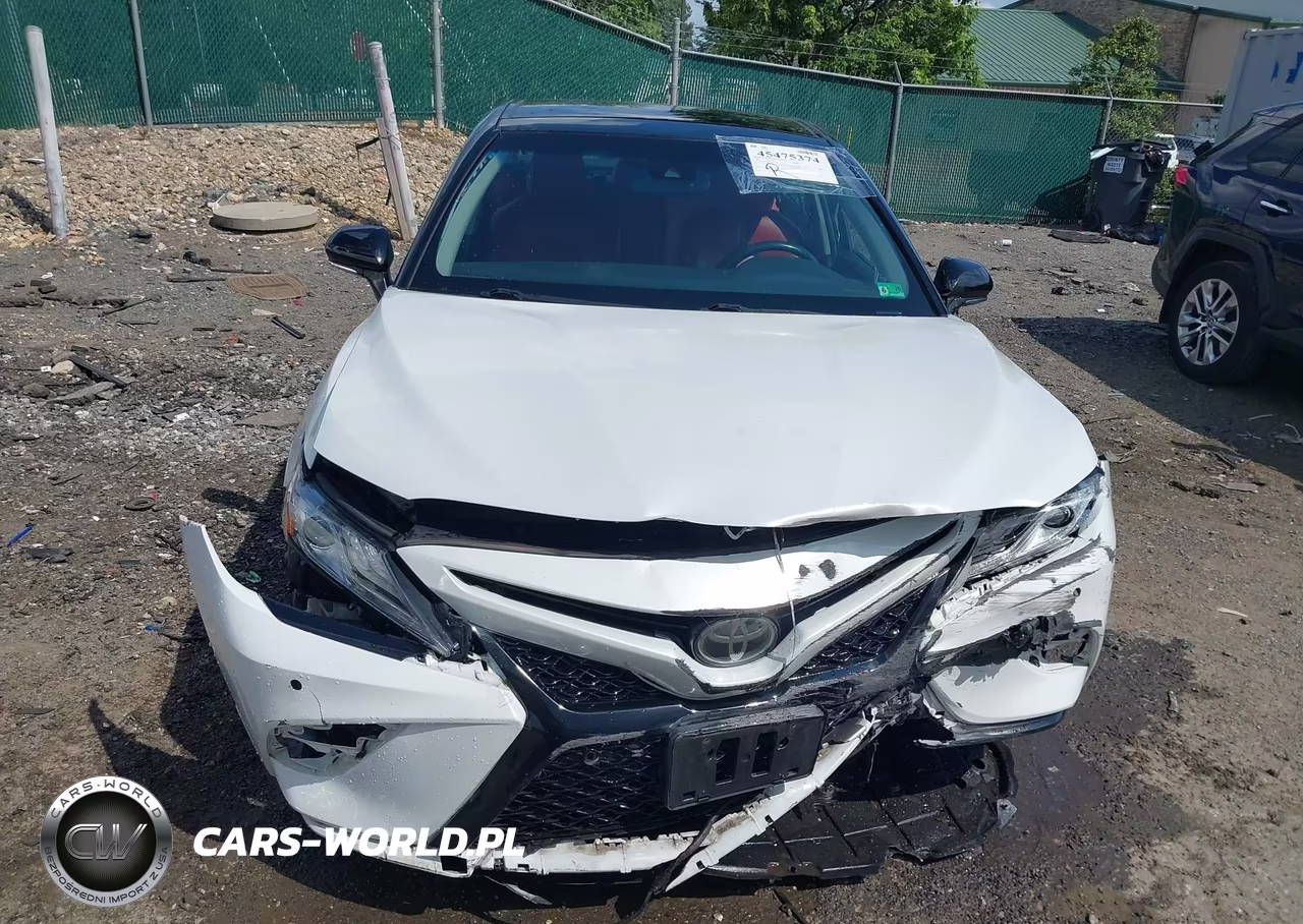 2018 Toyota Camry Xse VIN:4T1B61HK1JU145380 - 12