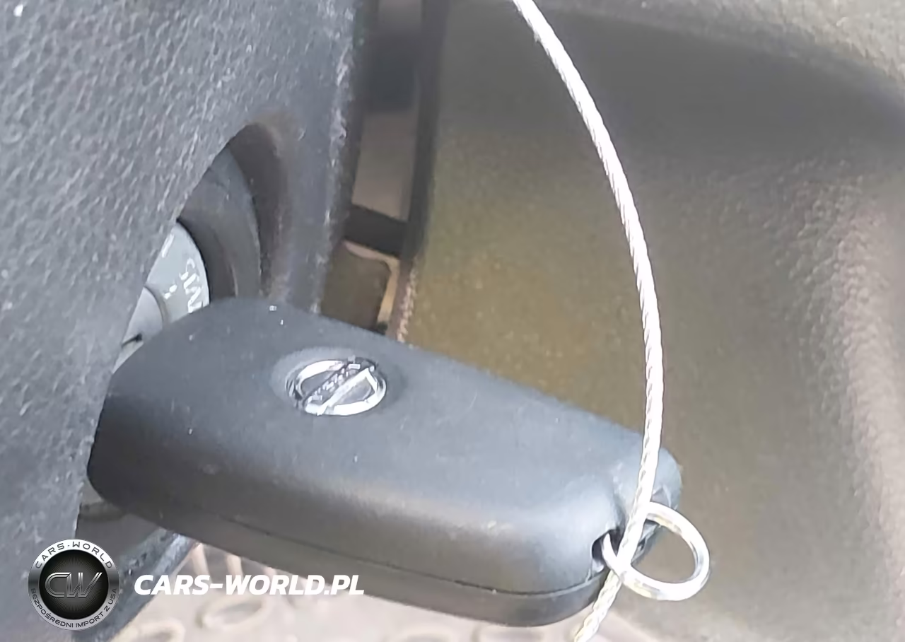 2015 Nissan Rogue S VIN:KNMAT2MT9FP585074 - 11