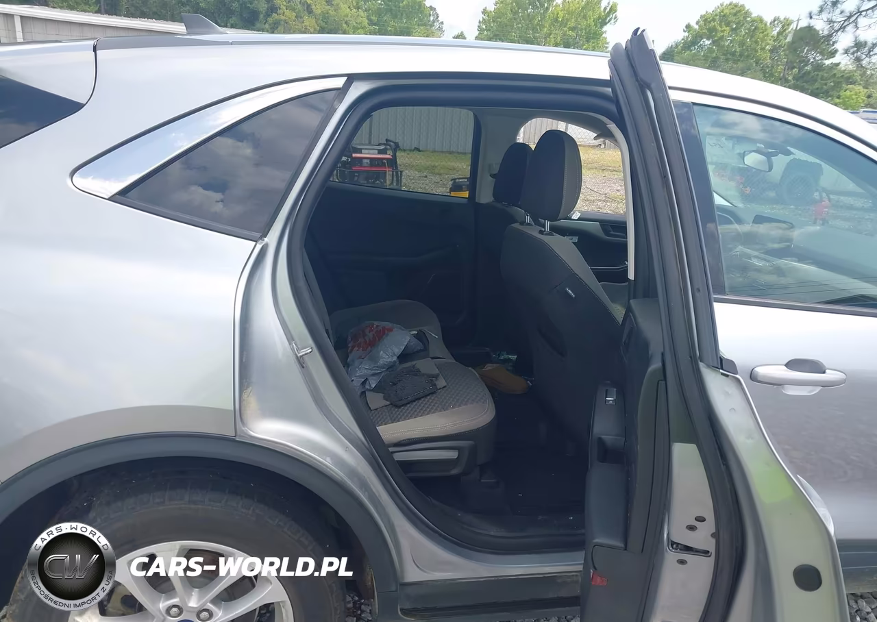 2022 Ford Escape Se Hybrid VIN:1FMCU9BZ2NUA63890 - 8