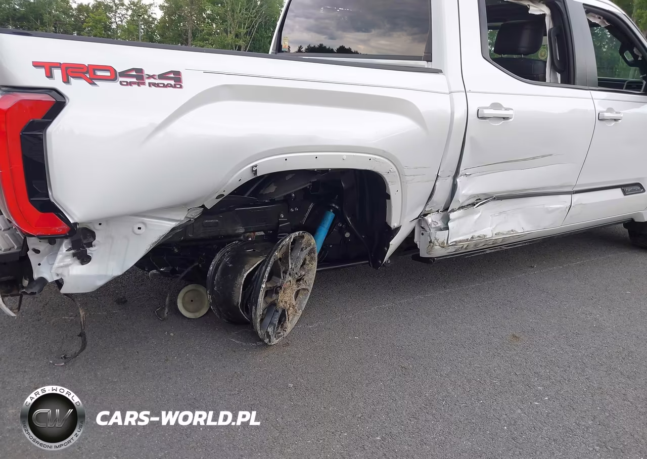 2026 Toyota Tundra Platinum Crewmax 5.5' Bed VIN:5TFWA5DB8TX341075 - 6