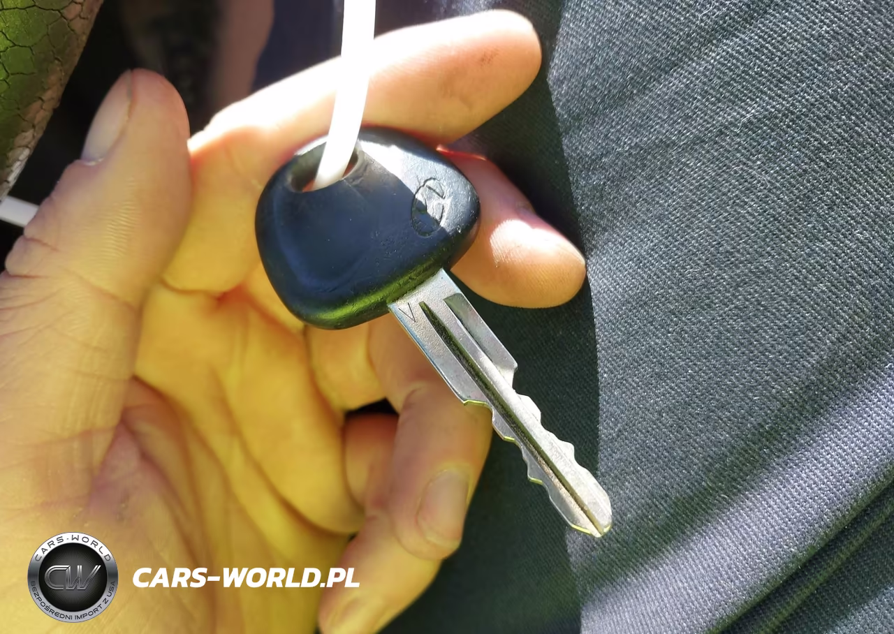 2009 Hyundai Accent Gs VIN:KMHCM36C79U140939 - 11