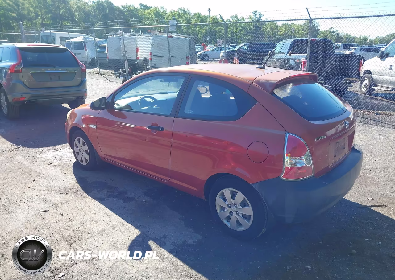 2009 Hyundai Accent Gs VIN:KMHCM36C79U140939 - 3