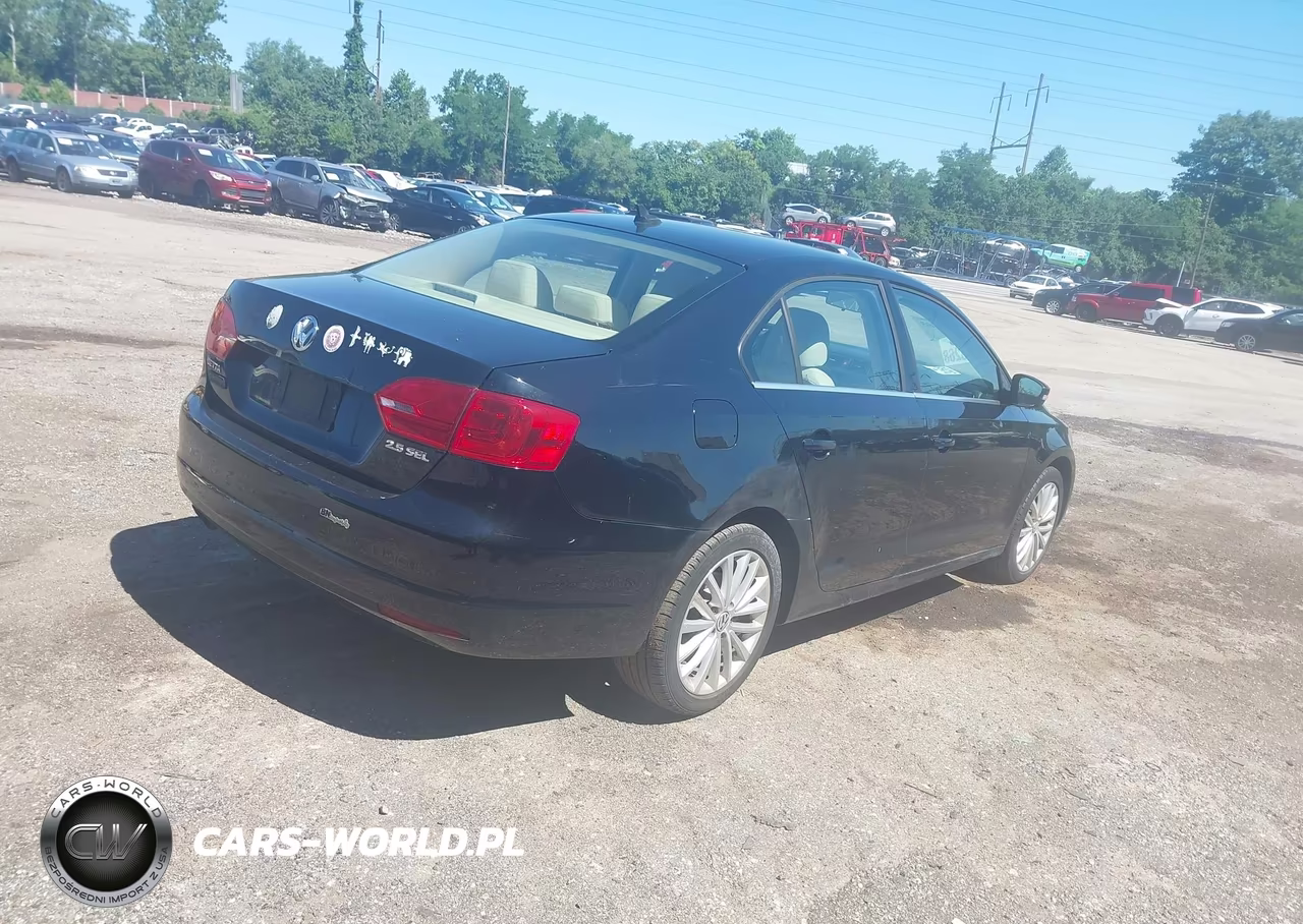 2011 Volkswagen Jetta 2.5L Sel VIN:3VWLZ7AJ5BM304473 - 4
