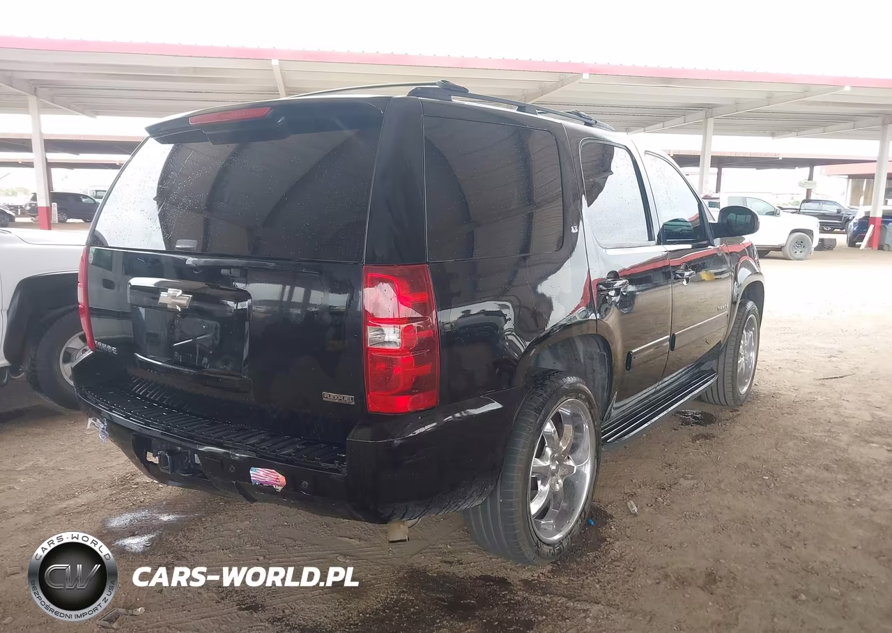 2011 Chevrolet Tahoe Lt VIN:1GNSCBE08BR139237 - 4