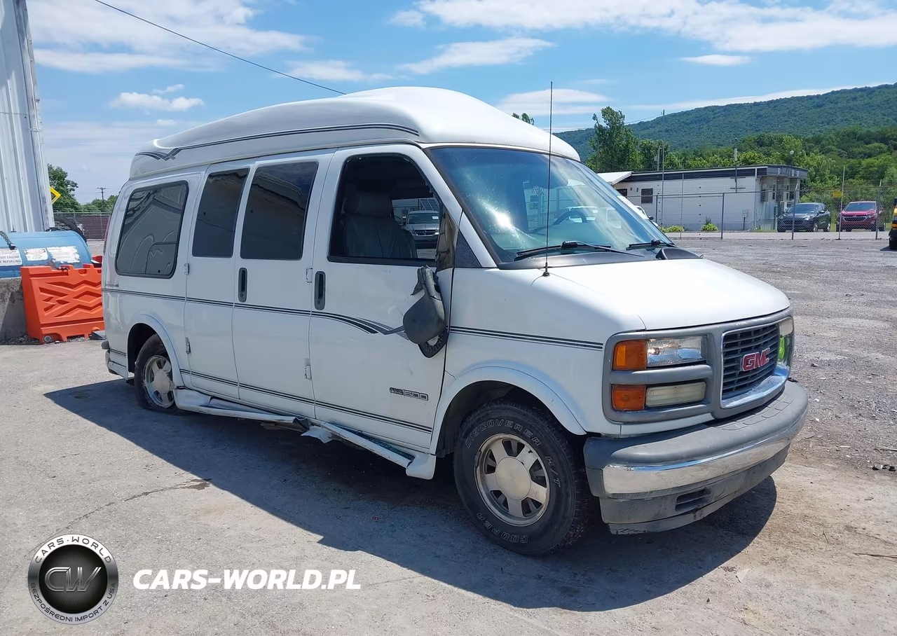 2002 GMC Savana Passenger Standard