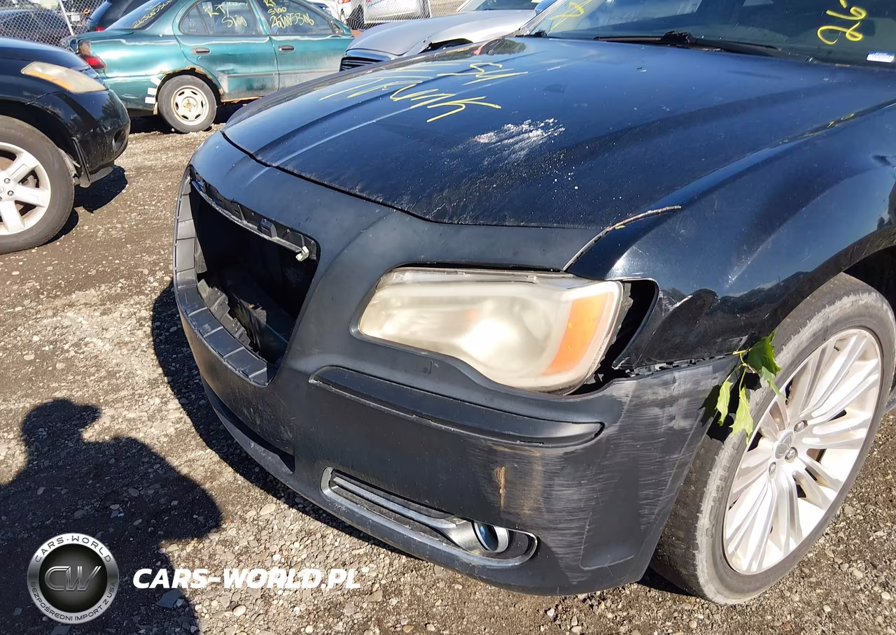 2012 Chrysler 300 Limited VIN:2C3CCACG1CH165885 - 6