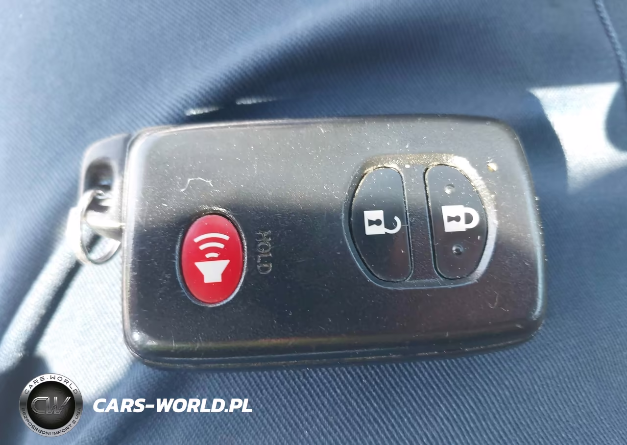 2011 Toyota Prius Three VIN:JTDKN3DU4B1403209 - 11