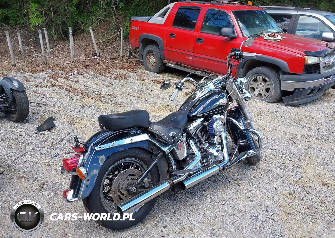 2011 Harley-Davidson Flstc VIN:1HD1BW513BB041702 - 4