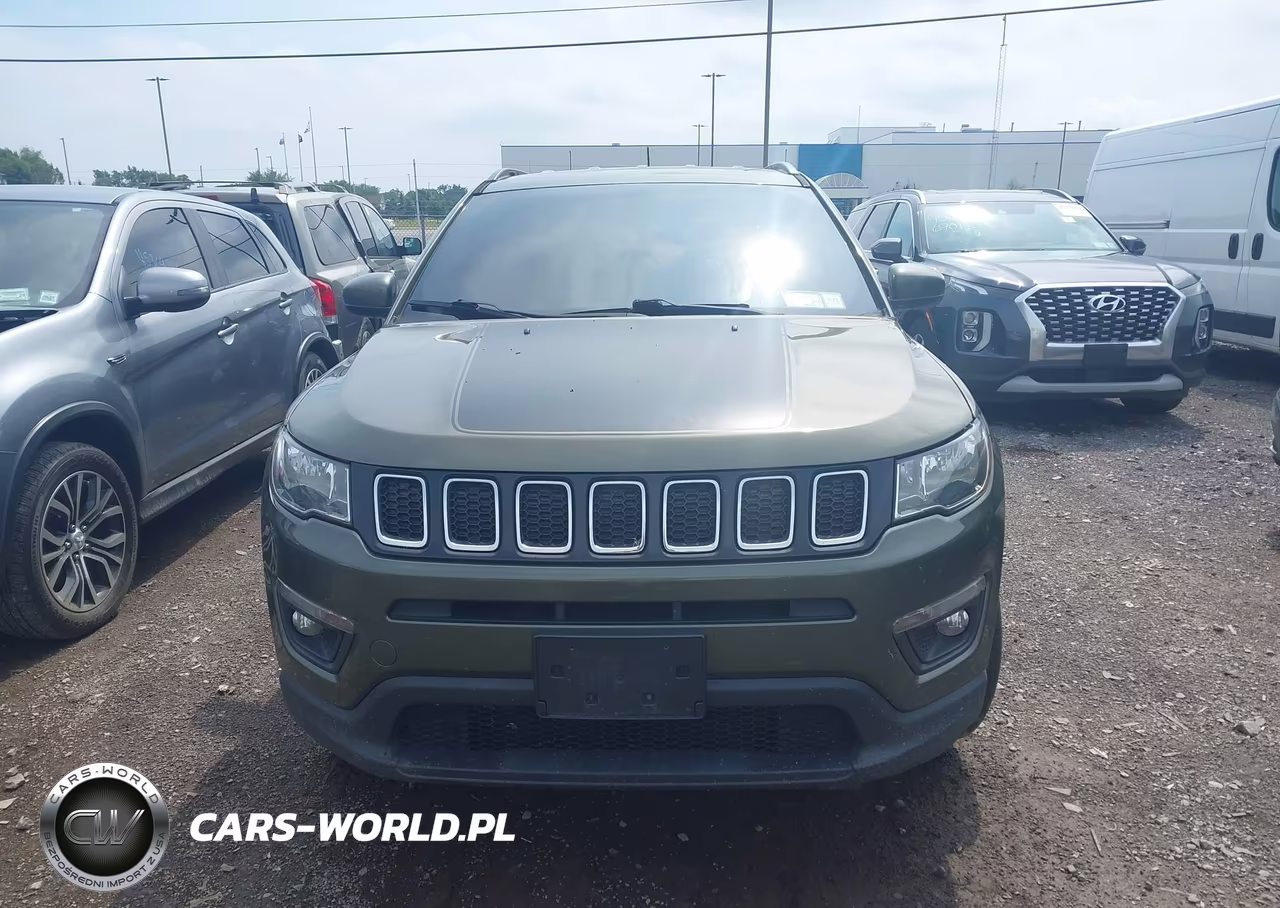 2018 Jeep Compass Latitude 4X4 VIN:3C4NJDBB0JT402937 - 12