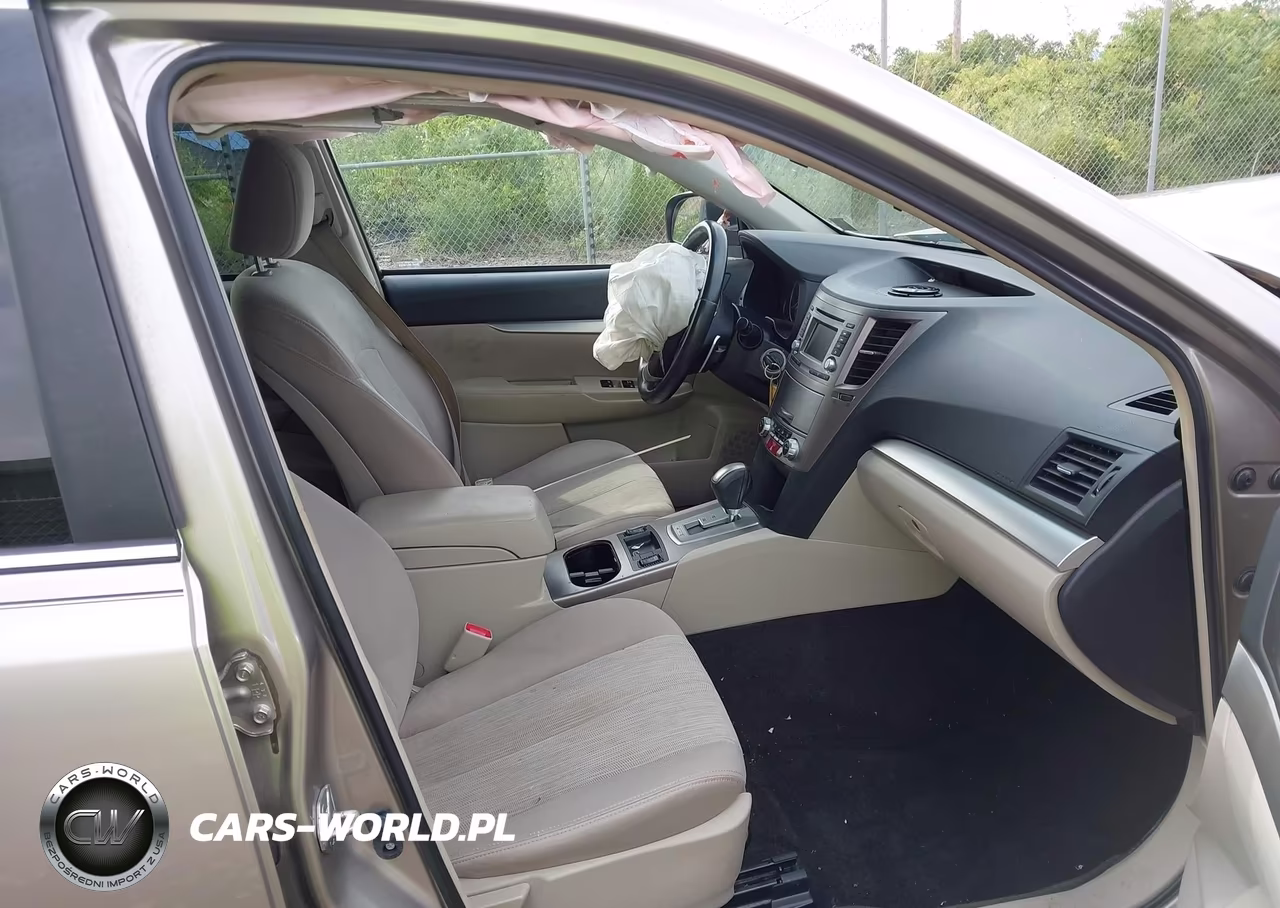 2014 Subaru Outback 2.5I Premium VIN:4S4BRBCC1E3307839 - 5