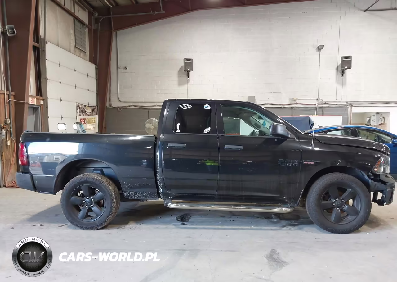 2018 Ram 1500 Express 4X2 6'4 Box VIN:1C6RR6FT1JS132344 - 14